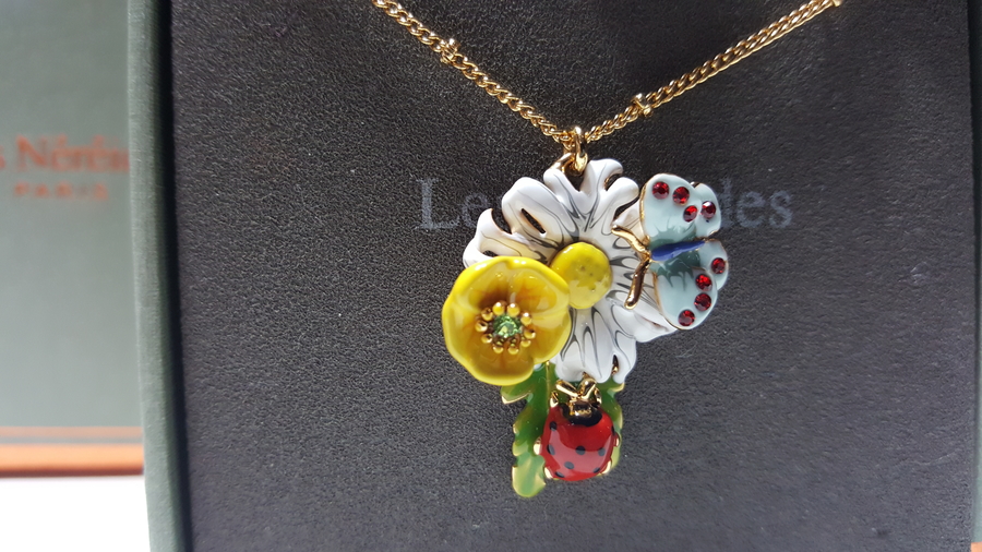 Lady bag necklace