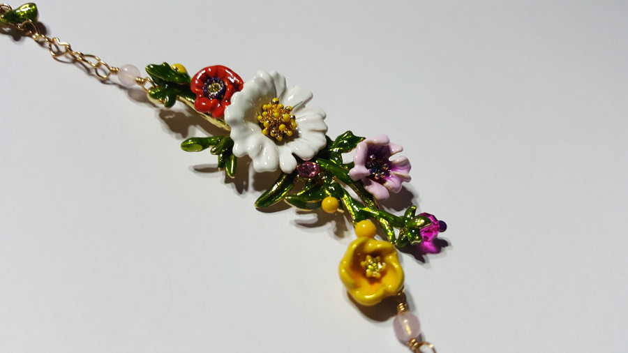 multi flowers necklace